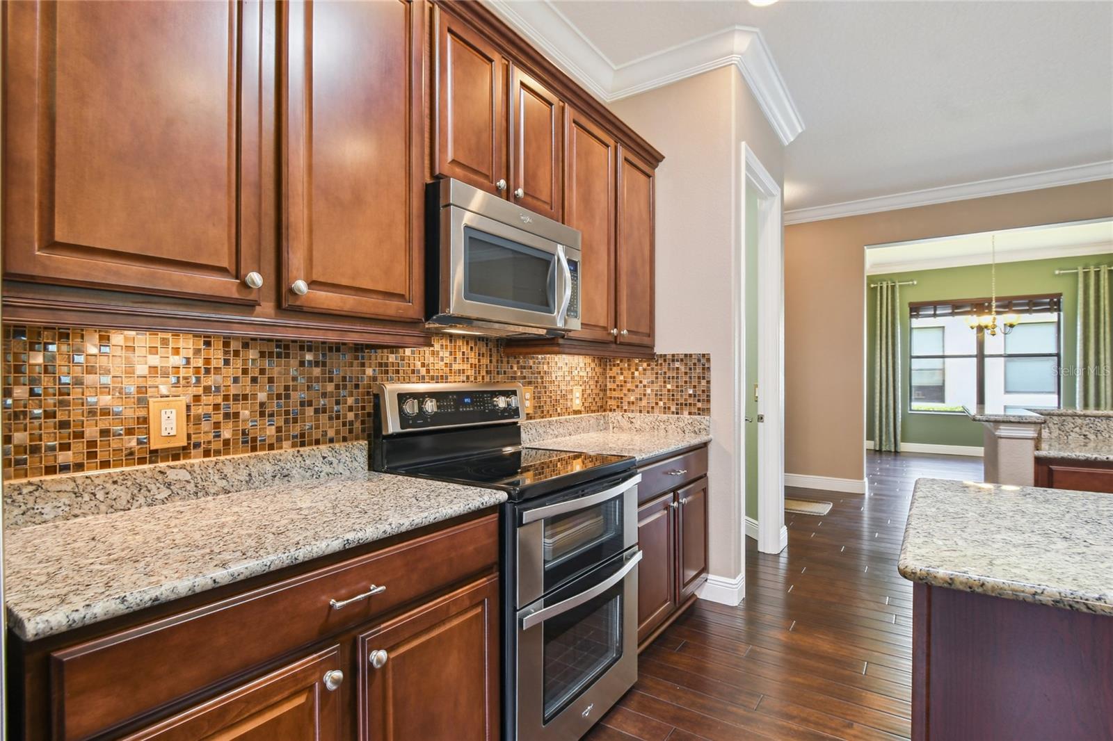 Image 17 of 72 For 448 Fountain Valley Ln