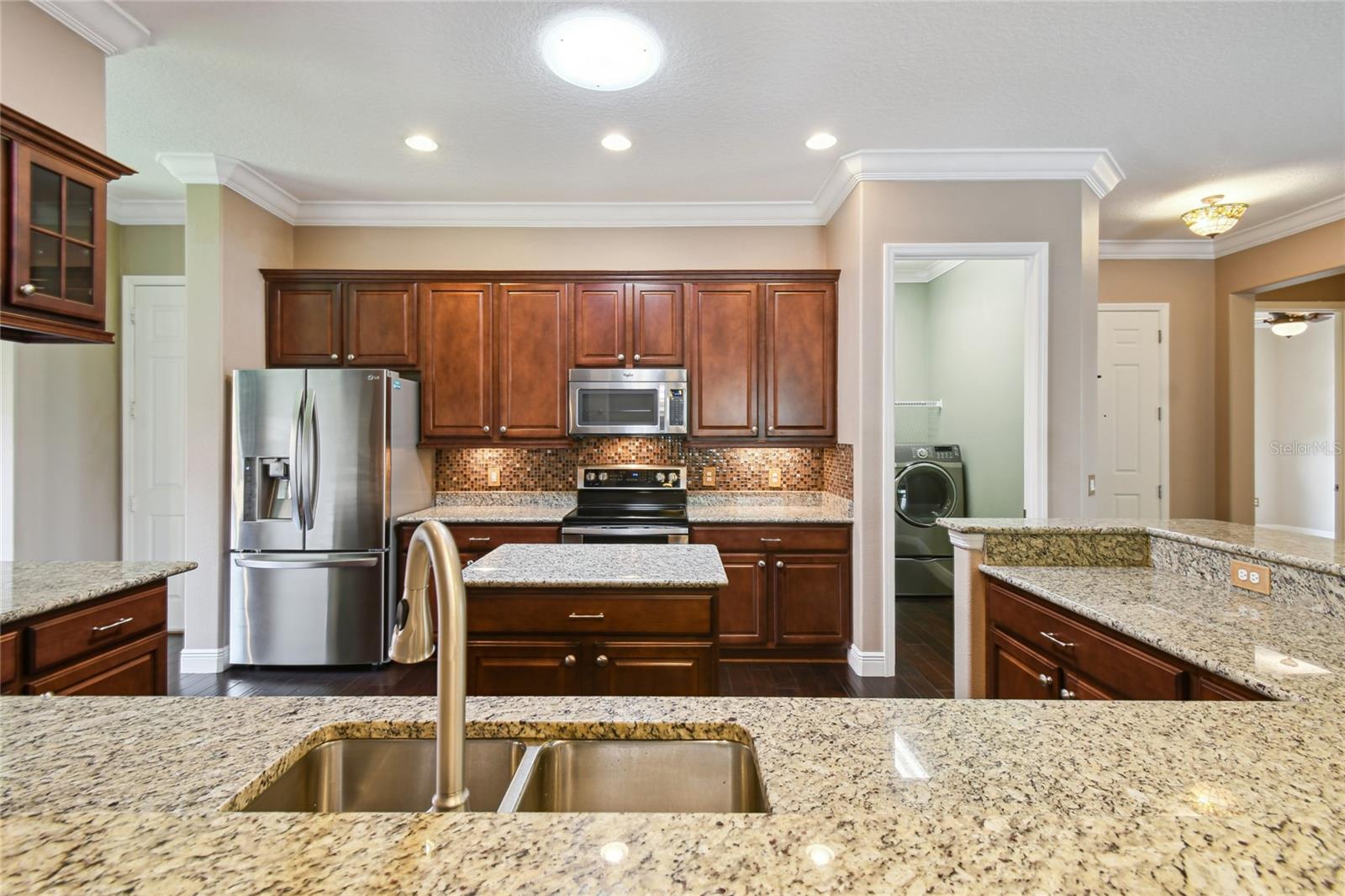 Image 21 of 72 For 448 Fountain Valley Ln