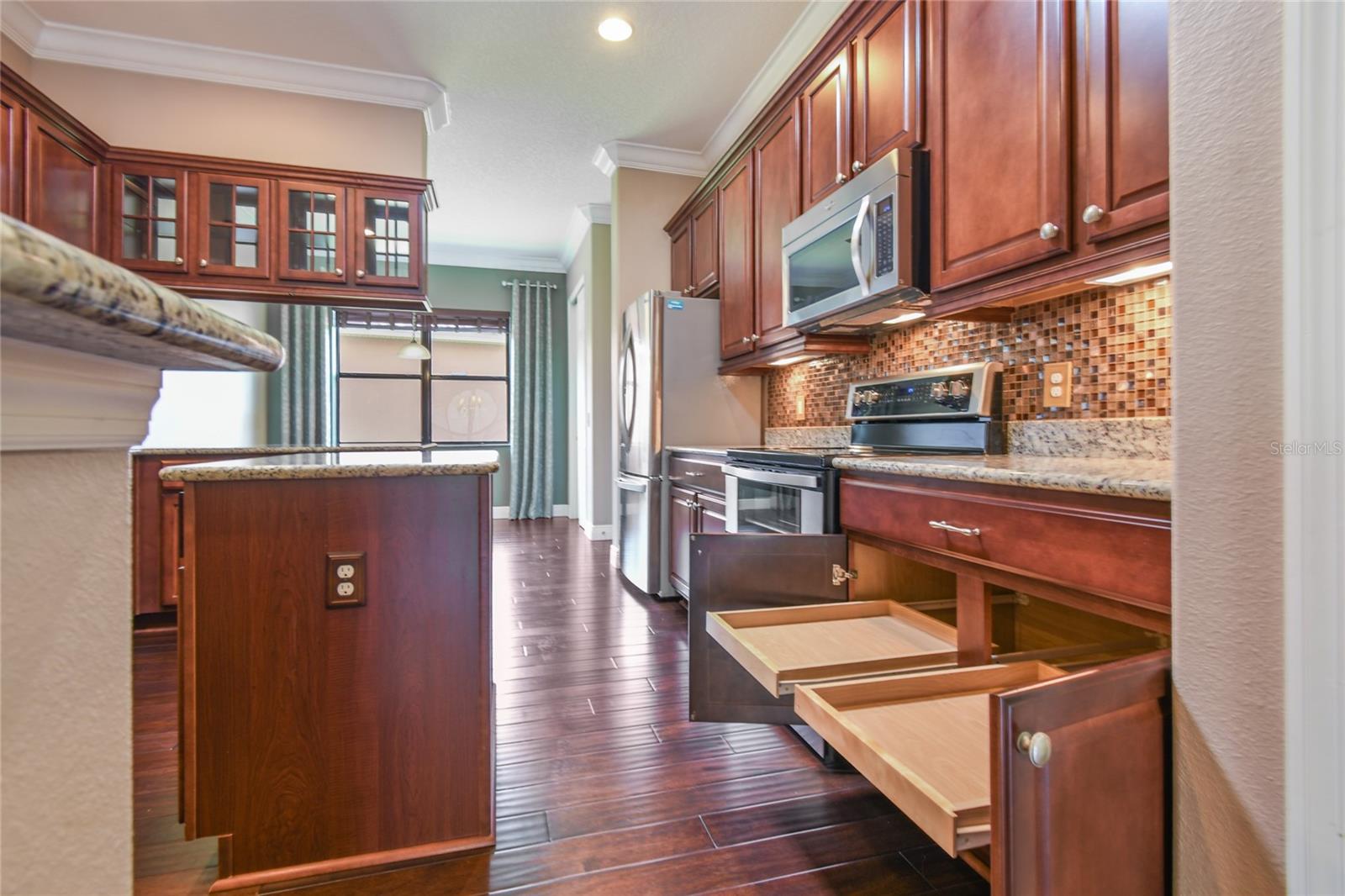 Image 22 of 72 For 448 Fountain Valley Ln