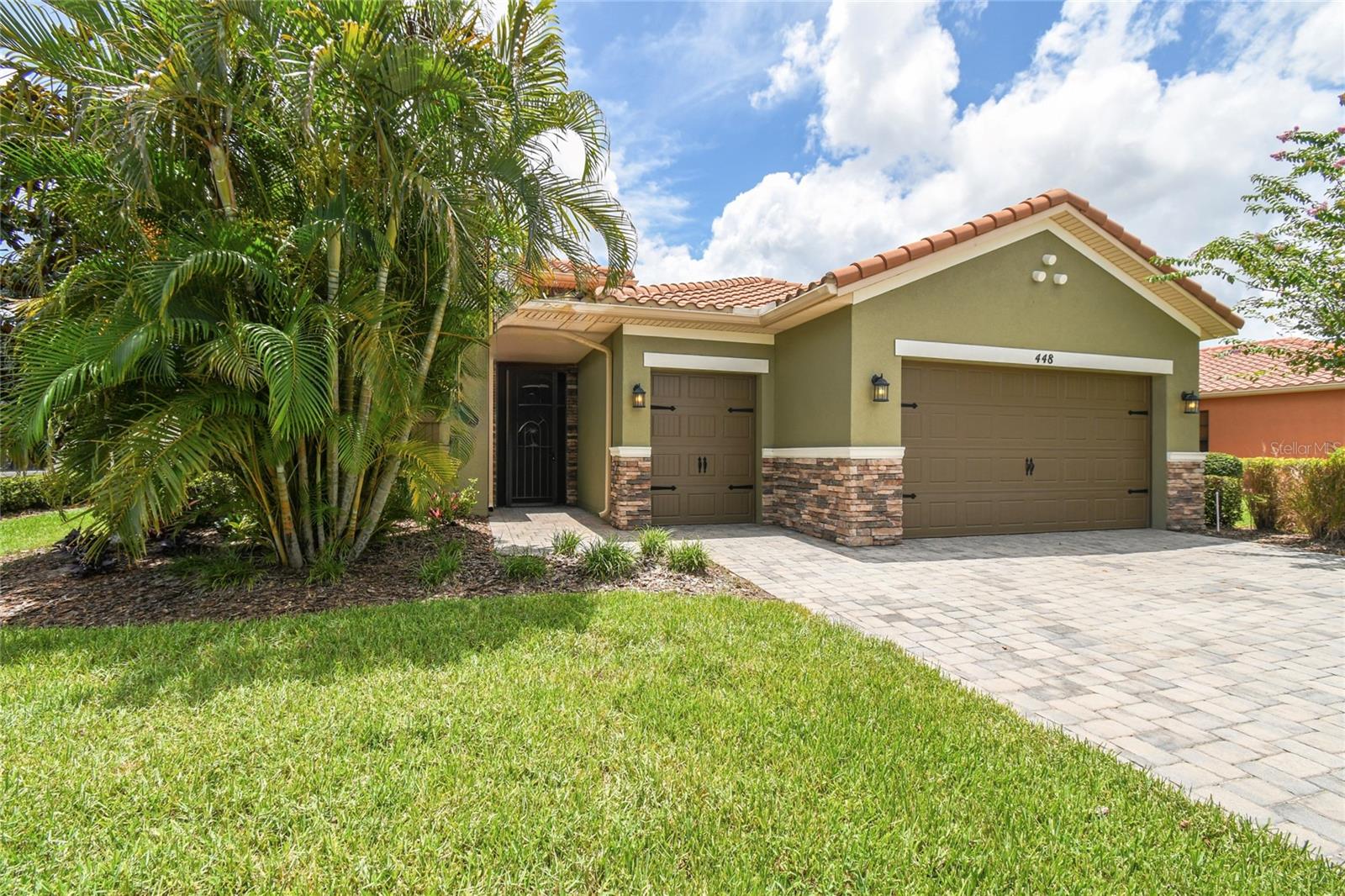 Image 3 of 72 For 448 Fountain Valley Ln