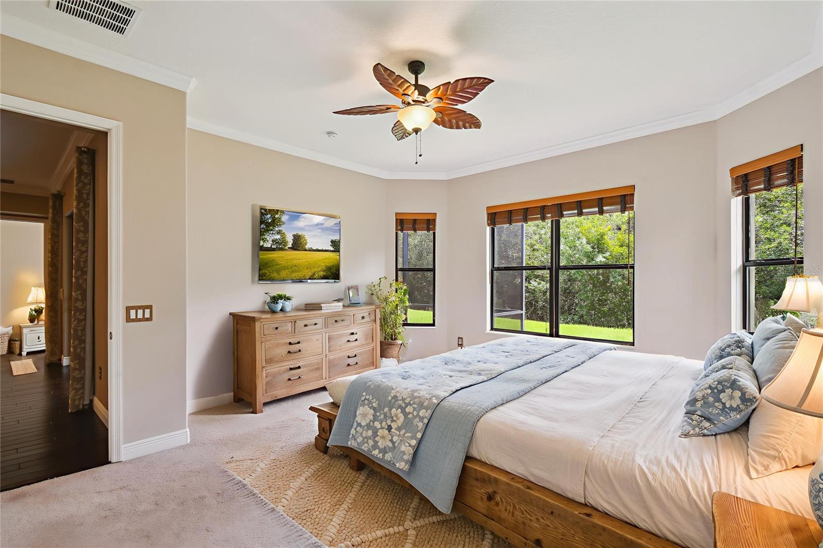 Image 32 of 72 For 448 Fountain Valley Ln