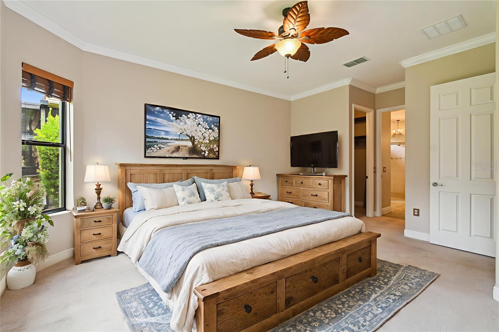Image 34 of 72 For 448 Fountain Valley Ln