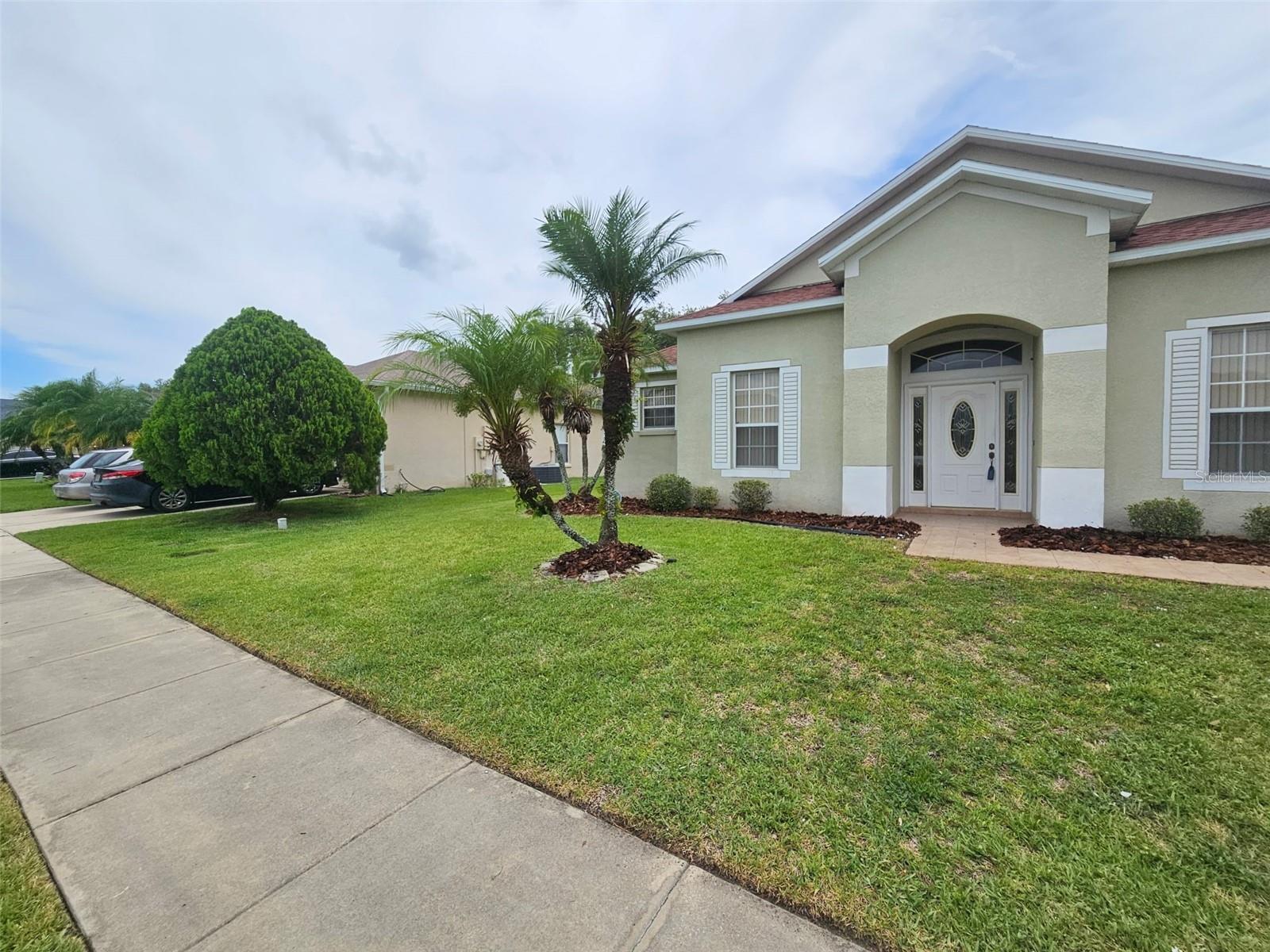 Image 2 of 40 For 3074 Bay Laurel Circle N