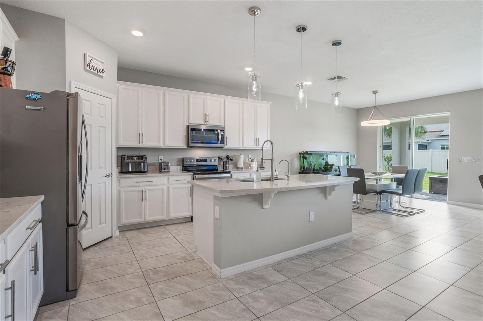 Image 10 of 60 For 3318 Current Avenue