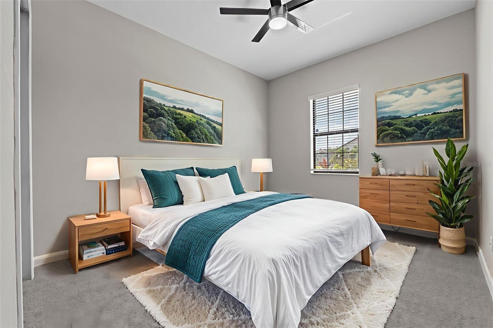 Listing photo id 26 for 2877 Hillard Drive