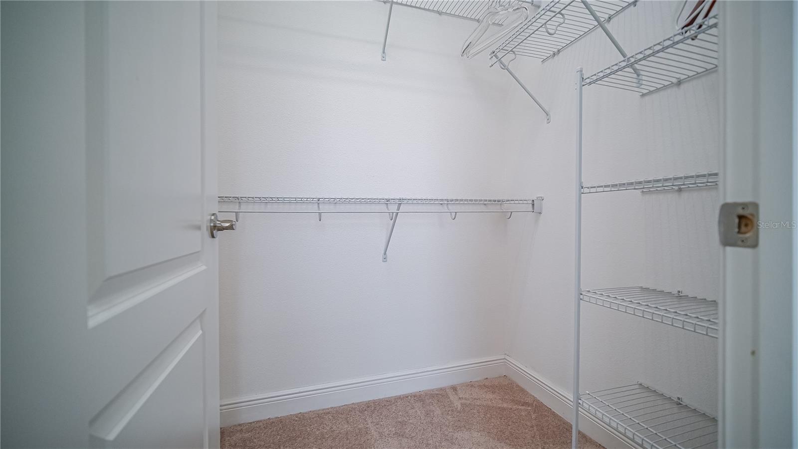 Image 19 of 66 For 13997 Helsby Street