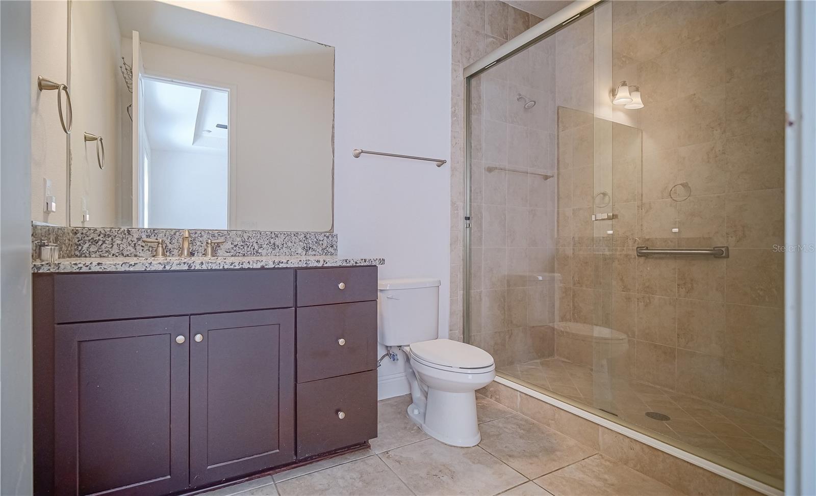 Image 20 of 66 For 13997 Helsby Street