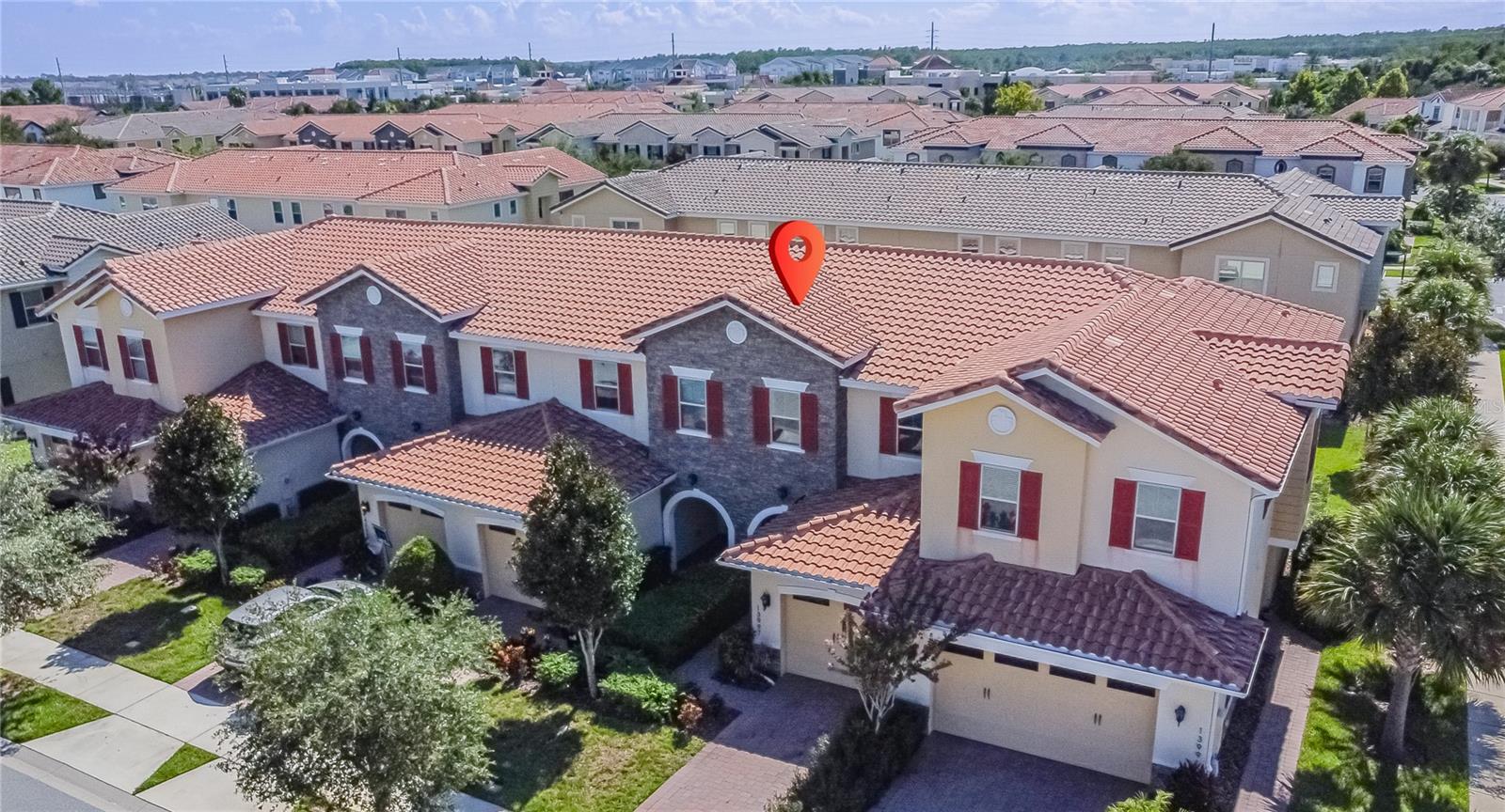 Image 4 of 66 For 13997 Helsby Street