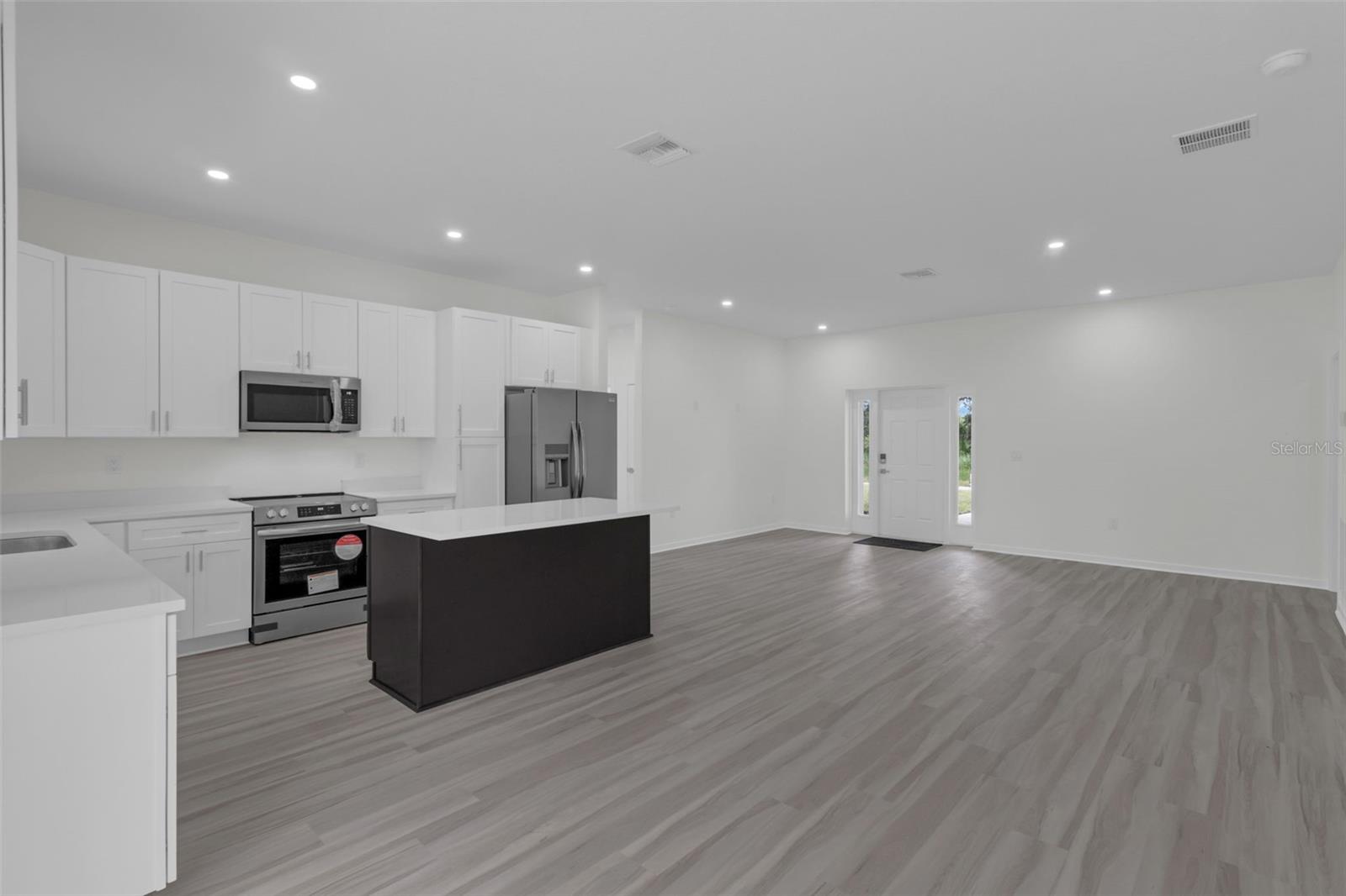 Image 11 of 60 For 7539 Bernal Street