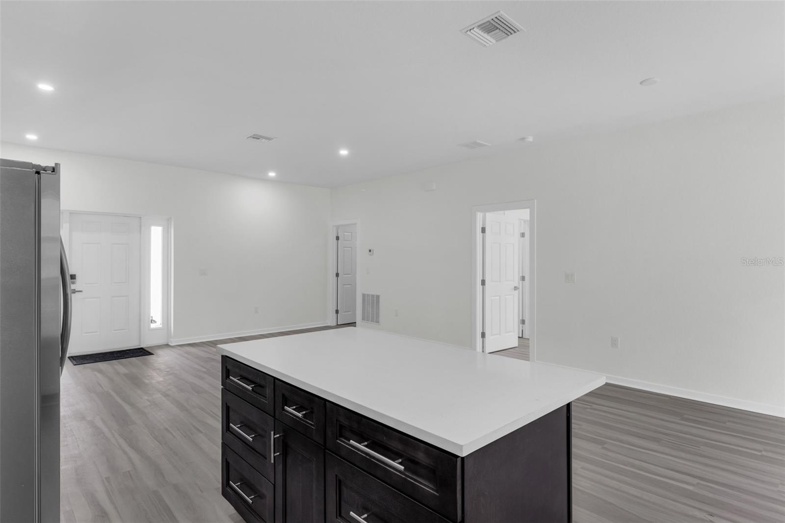 Image 13 of 60 For 7539 Bernal Street