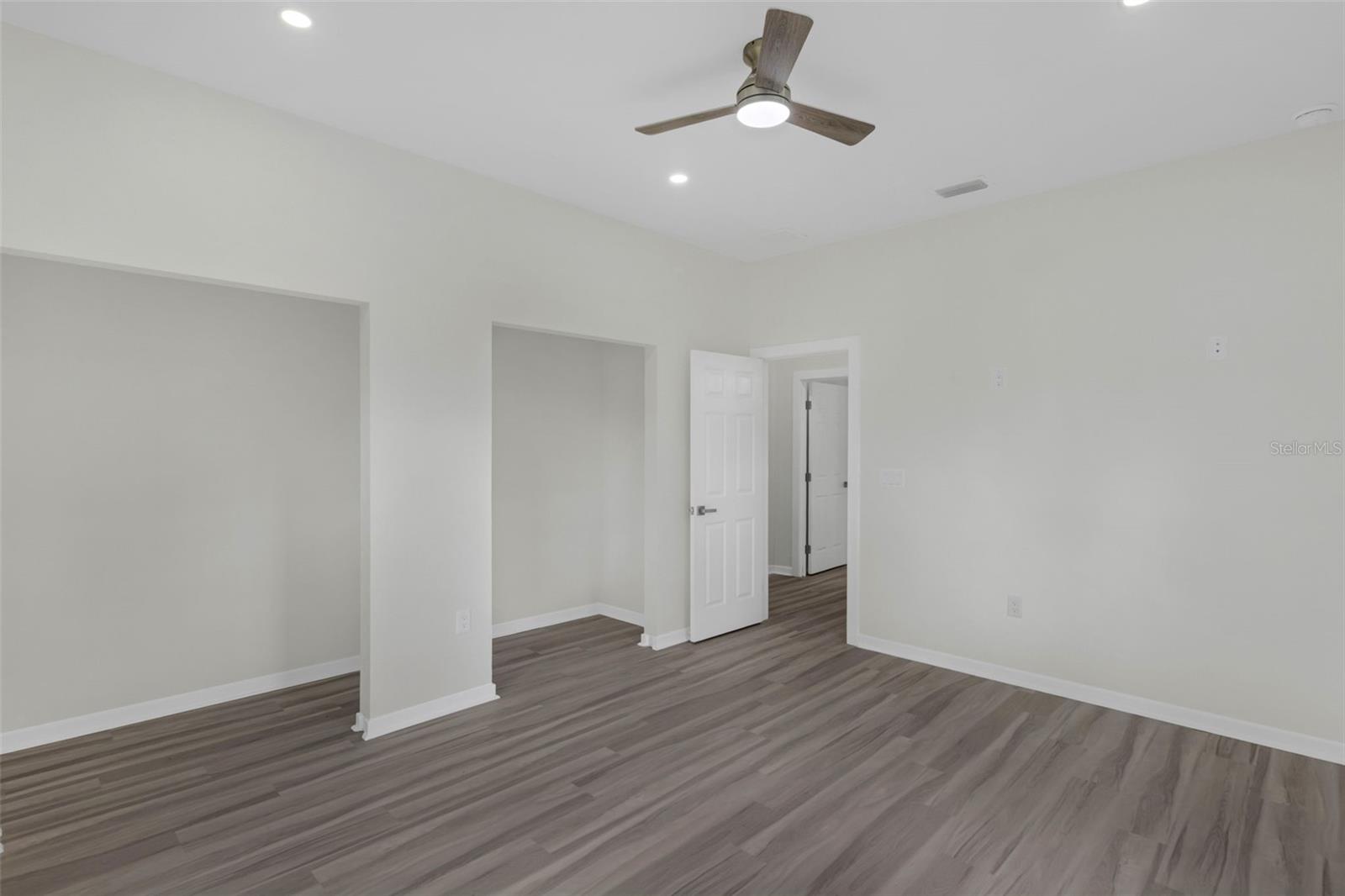 Image 17 of 60 For 7539 Bernal Street
