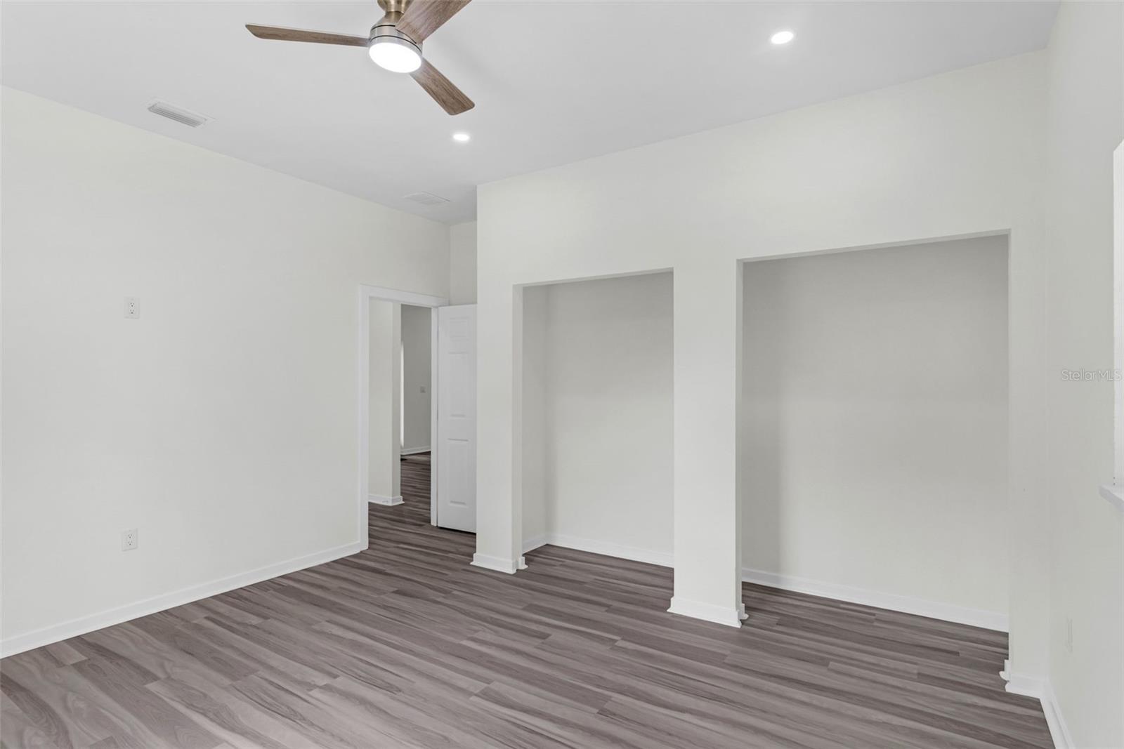 Image 22 of 60 For 7539 Bernal Street