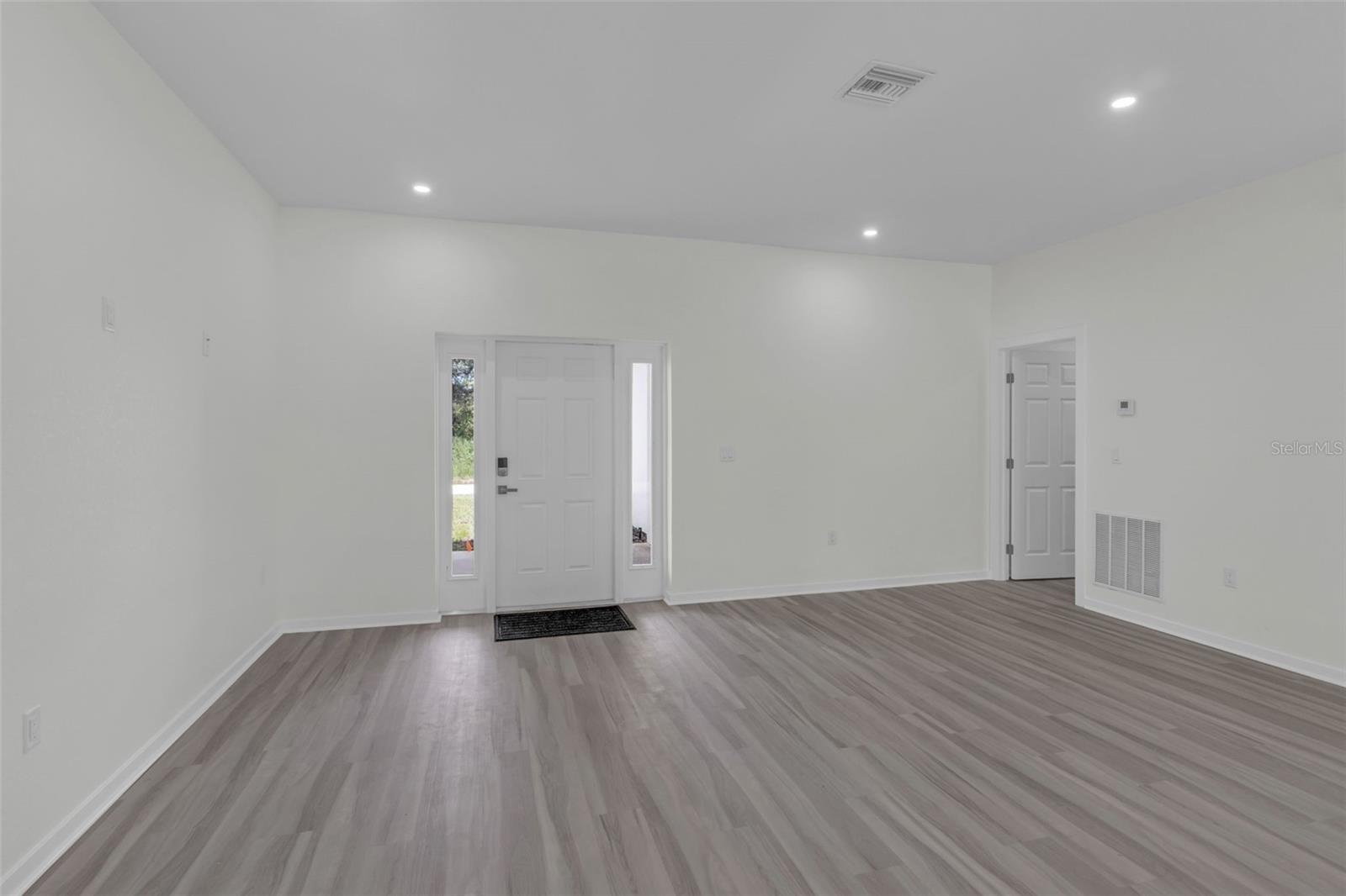 Image 4 of 60 For 7539 Bernal Street