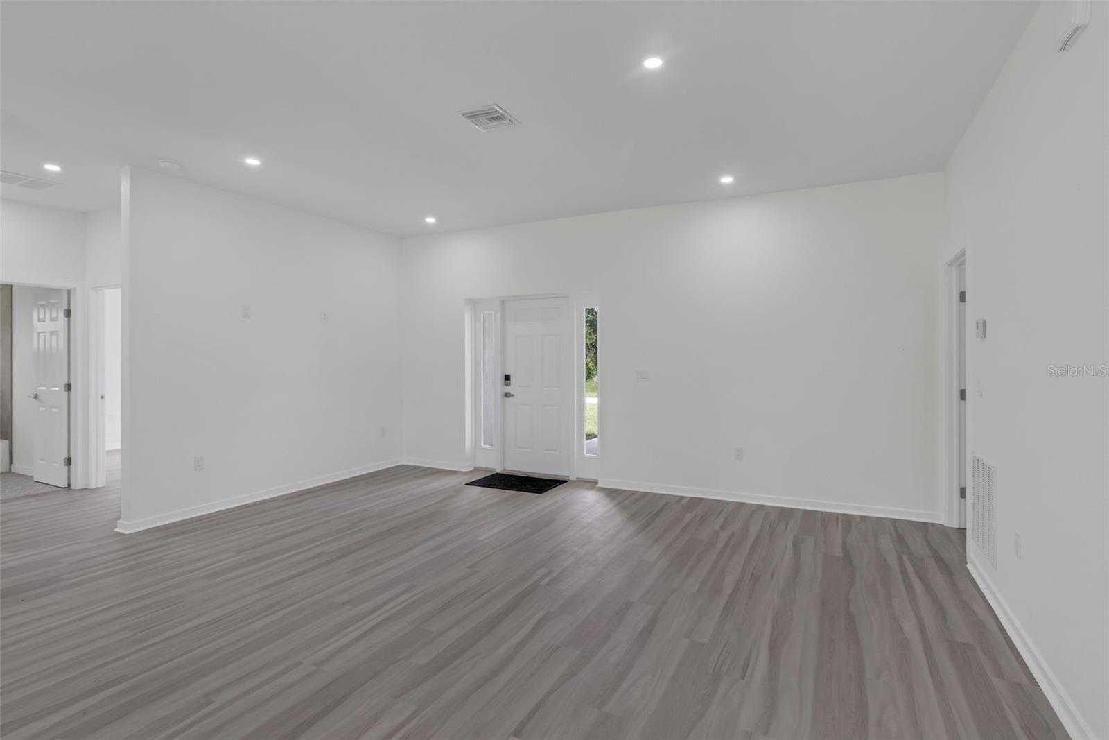 Image 5 of 60 For 7539 Bernal Street