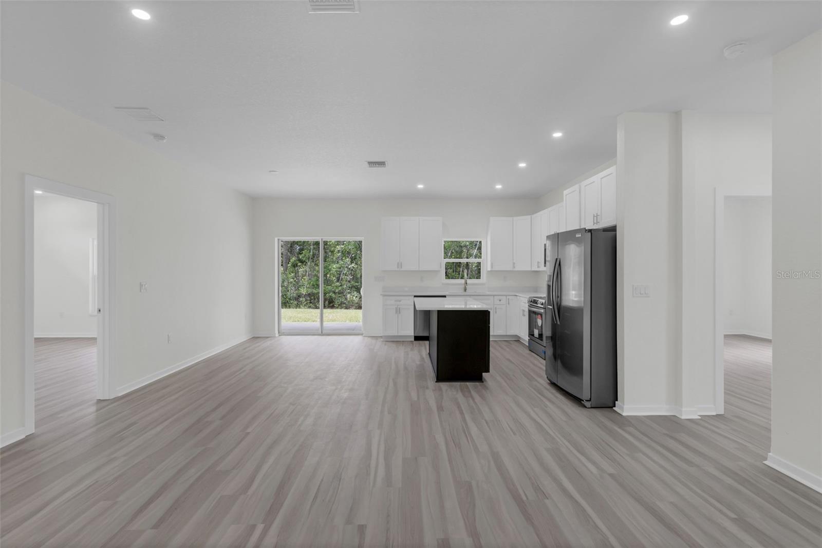 Image 8 of 60 For 7539 Bernal Street