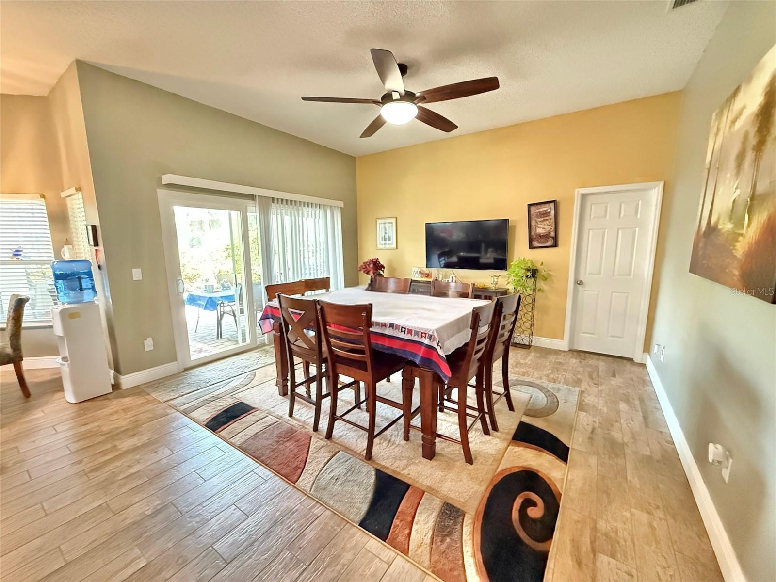 Image 17 of 63 For 231 Strathmore Circle