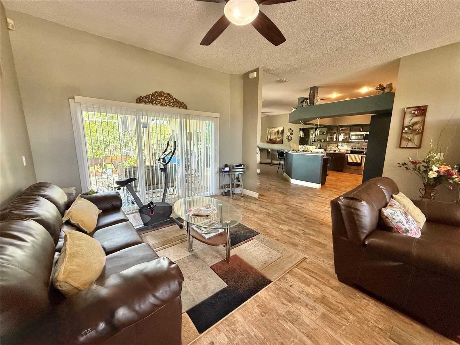 Image 6 of 63 For 231 Strathmore Circle