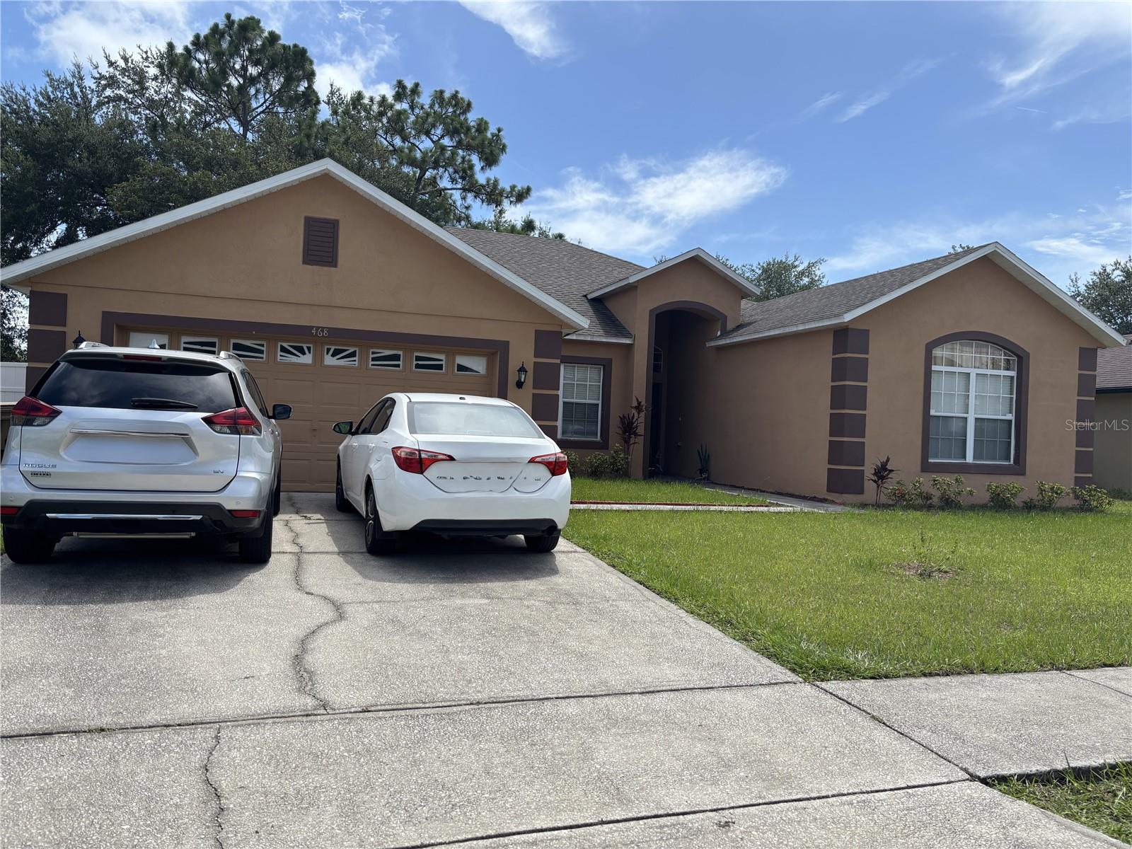 Image 2 of 13 For 468 Acacia Tree Way