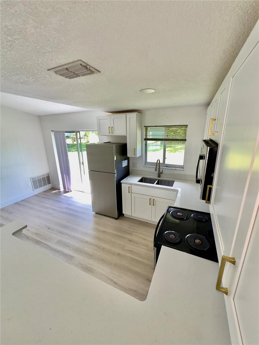 Image 6 of 13 For 11407 Splitwood Lane