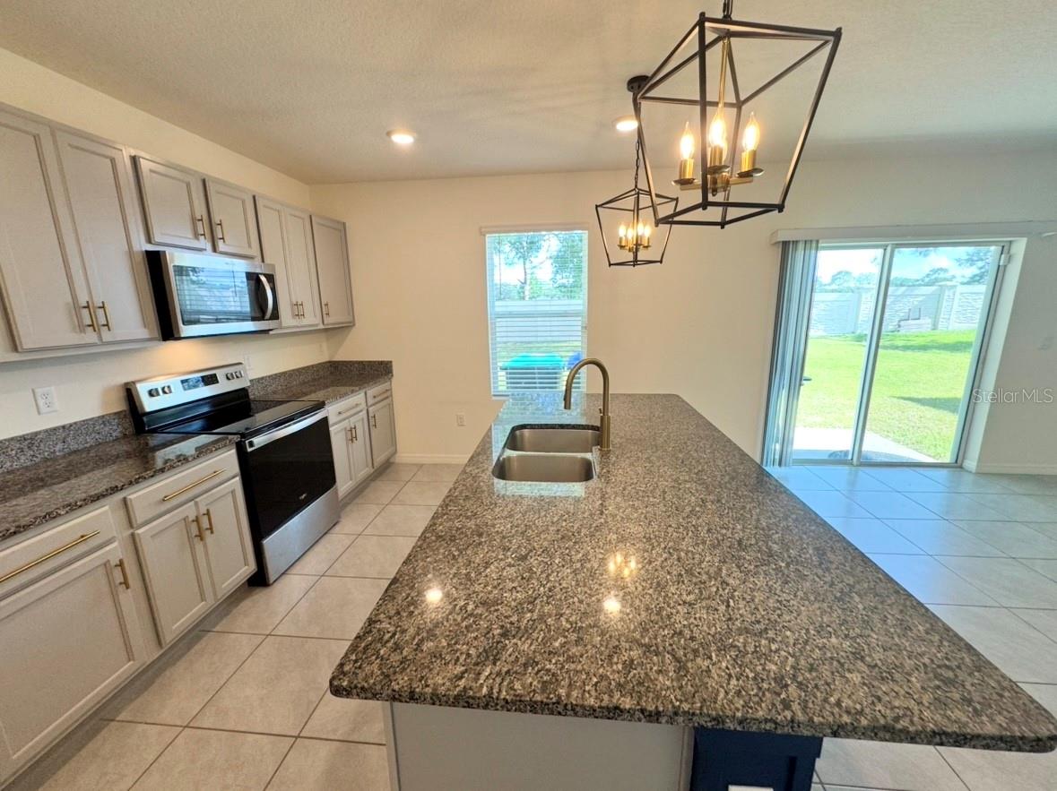 Image 5 of 19 For 11327 Amber Ridge Drive