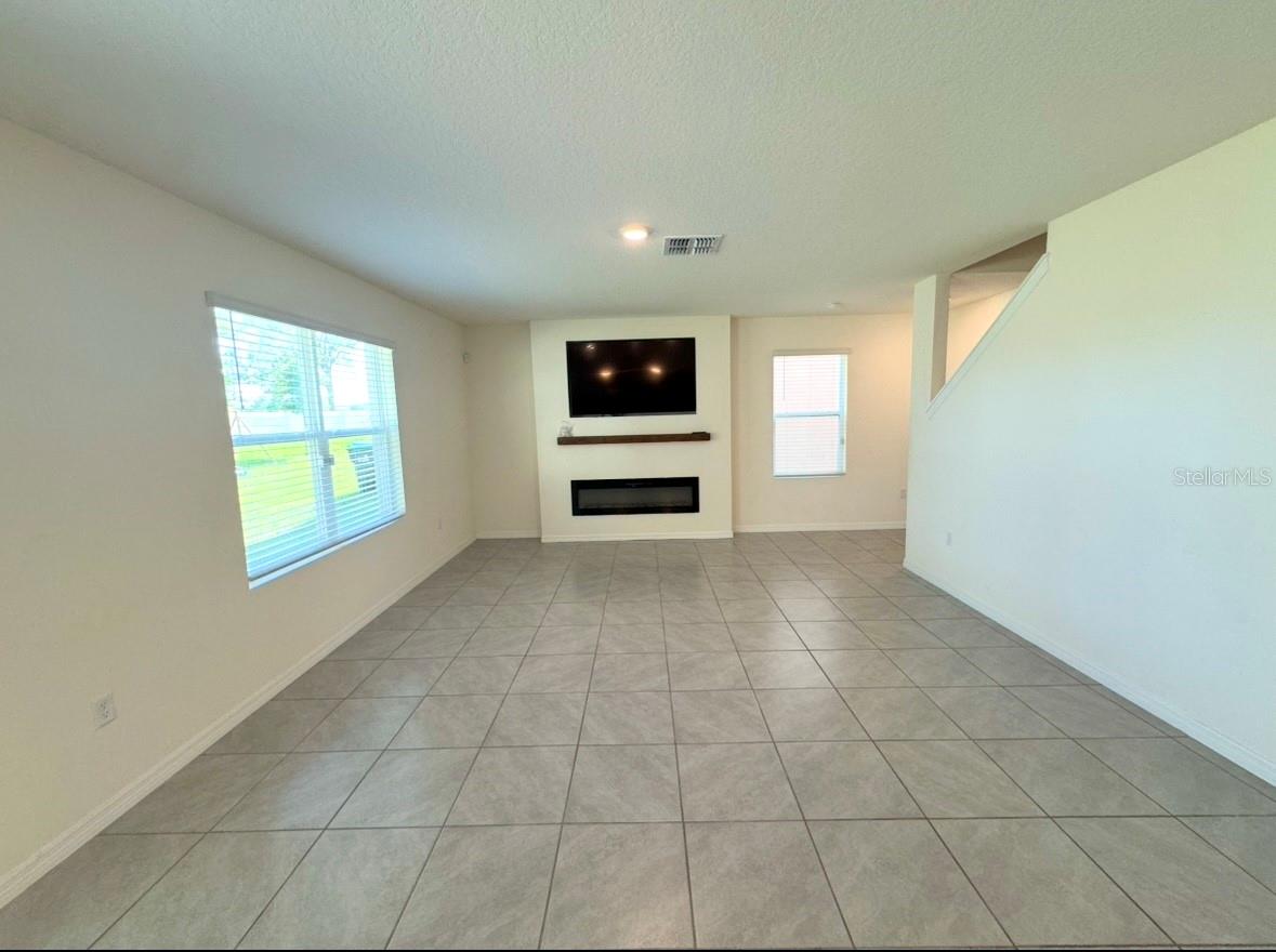 Image 7 of 19 For 11327 Amber Ridge Drive