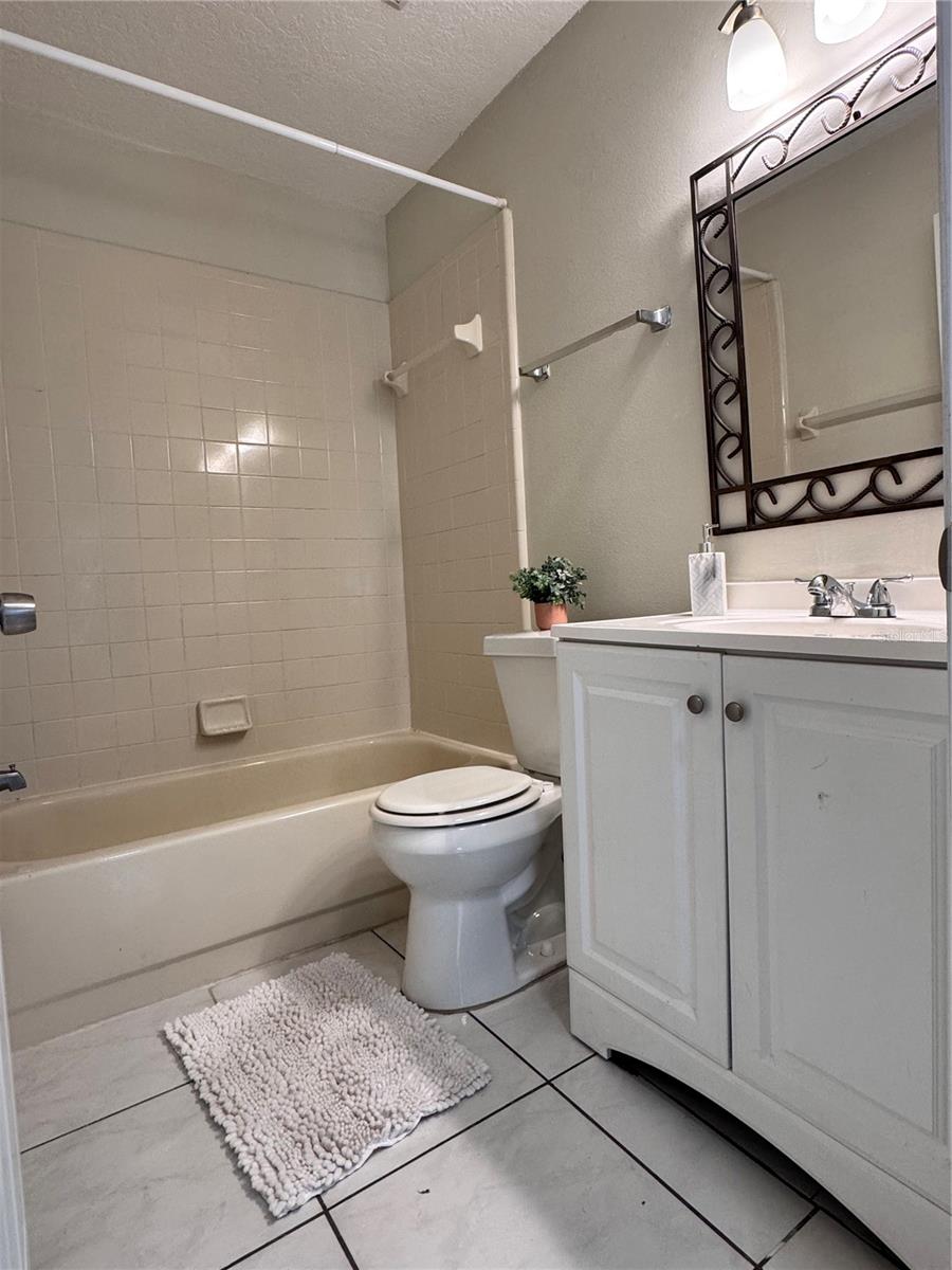 Image 15 of 23 For 3154 Semoran Boulevard 801