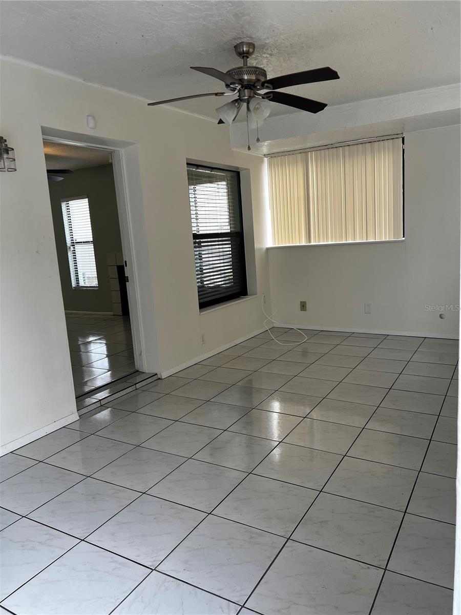 Image 2 of 23 For 3154 Semoran Boulevard 801