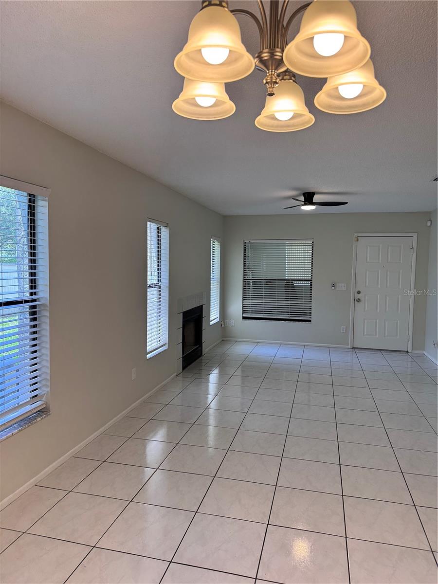 Image 7 of 23 For 3154 Semoran Boulevard 801