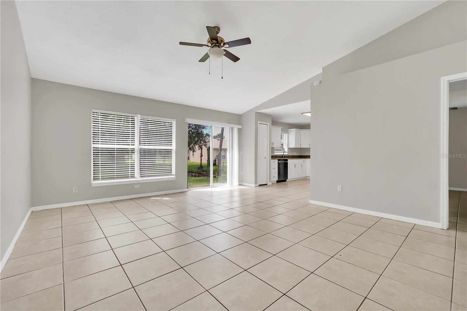 Image 2 of 25 For 1004 Embrun Court A&b