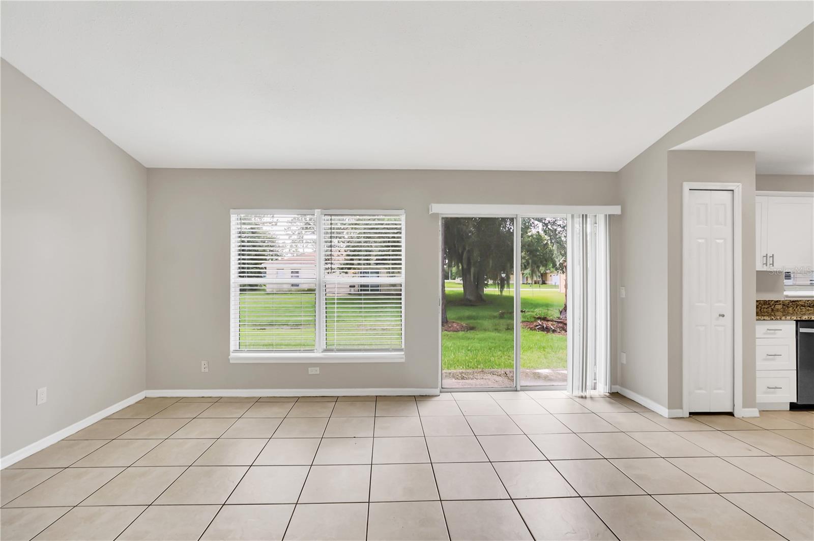 Image 5 of 25 For 1004 Embrun Court A&b