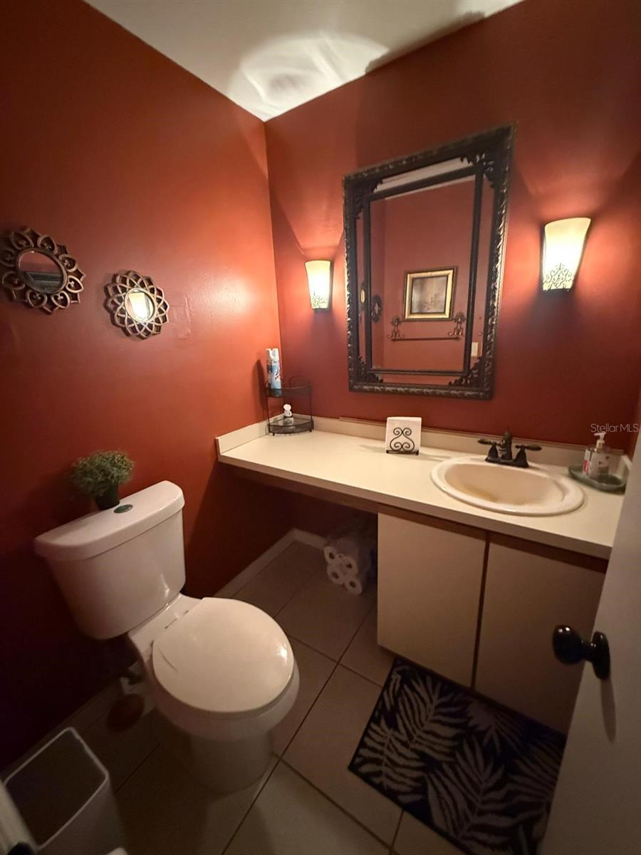 Image 26 of 42 For 109 Lakepointe Circle