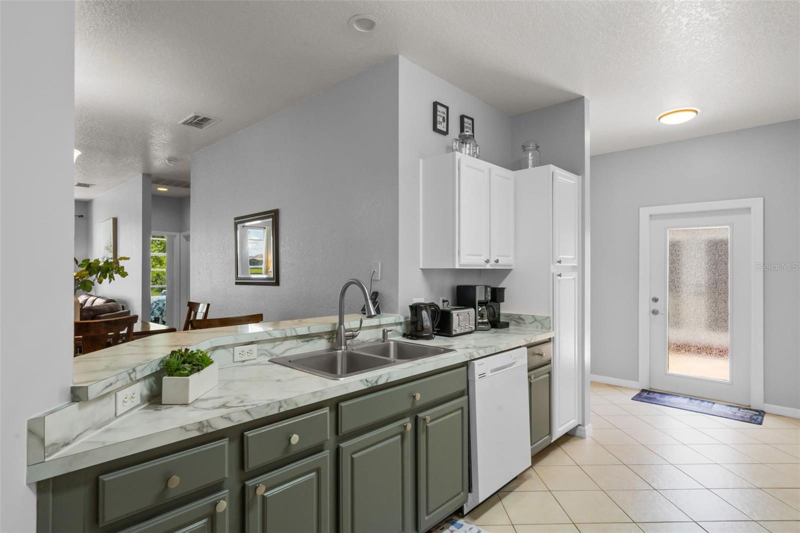 Image 15 of 68 For 156 Magic Landings Boulevard