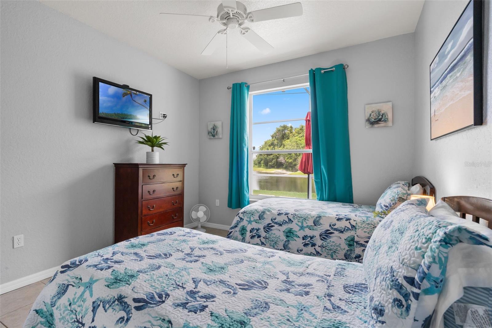 Image 34 of 68 For 156 Magic Landings Boulevard