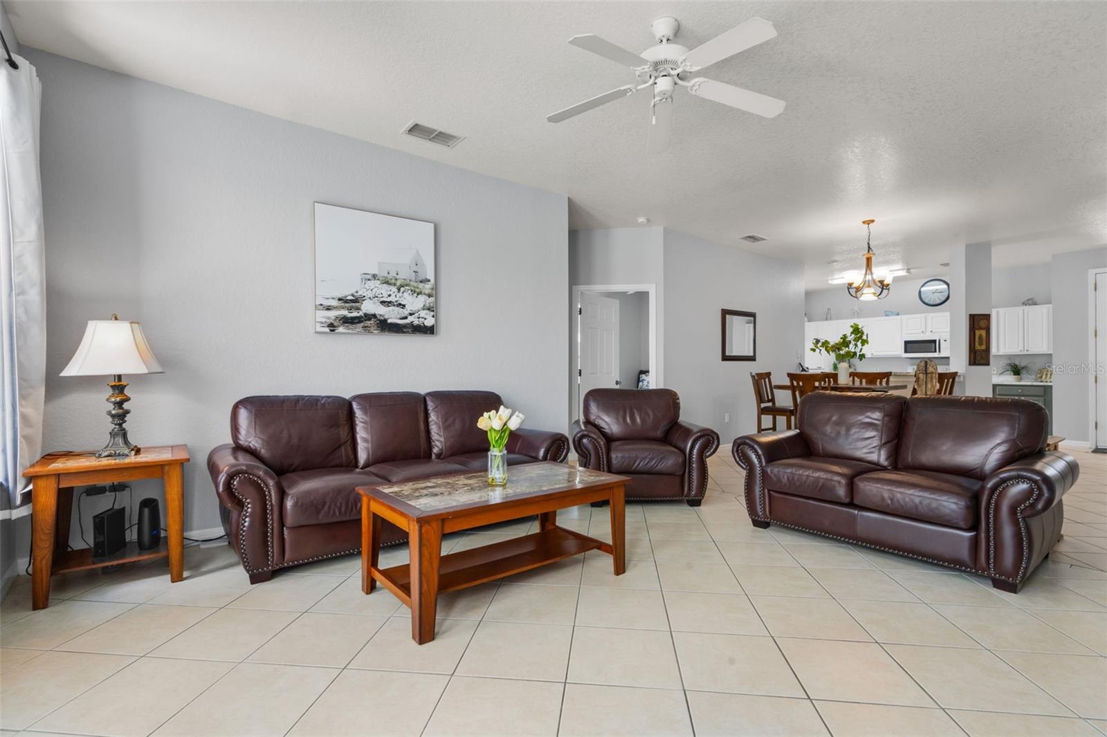 Image 7 of 68 For 156 Magic Landings Boulevard