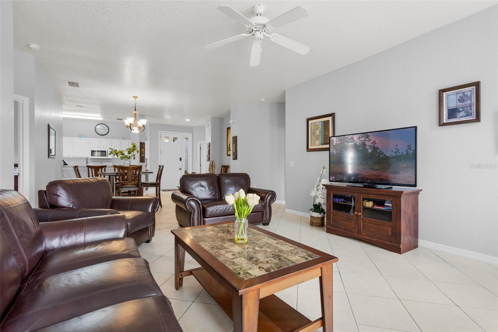 Image 8 of 68 For 156 Magic Landings Boulevard