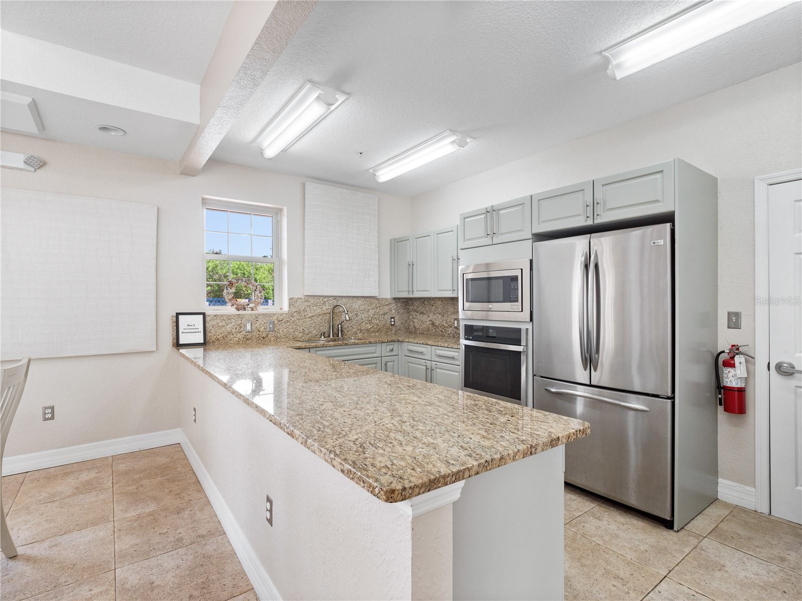 Image 36 of 47 For 5300 Atlantic Avenue 4-407