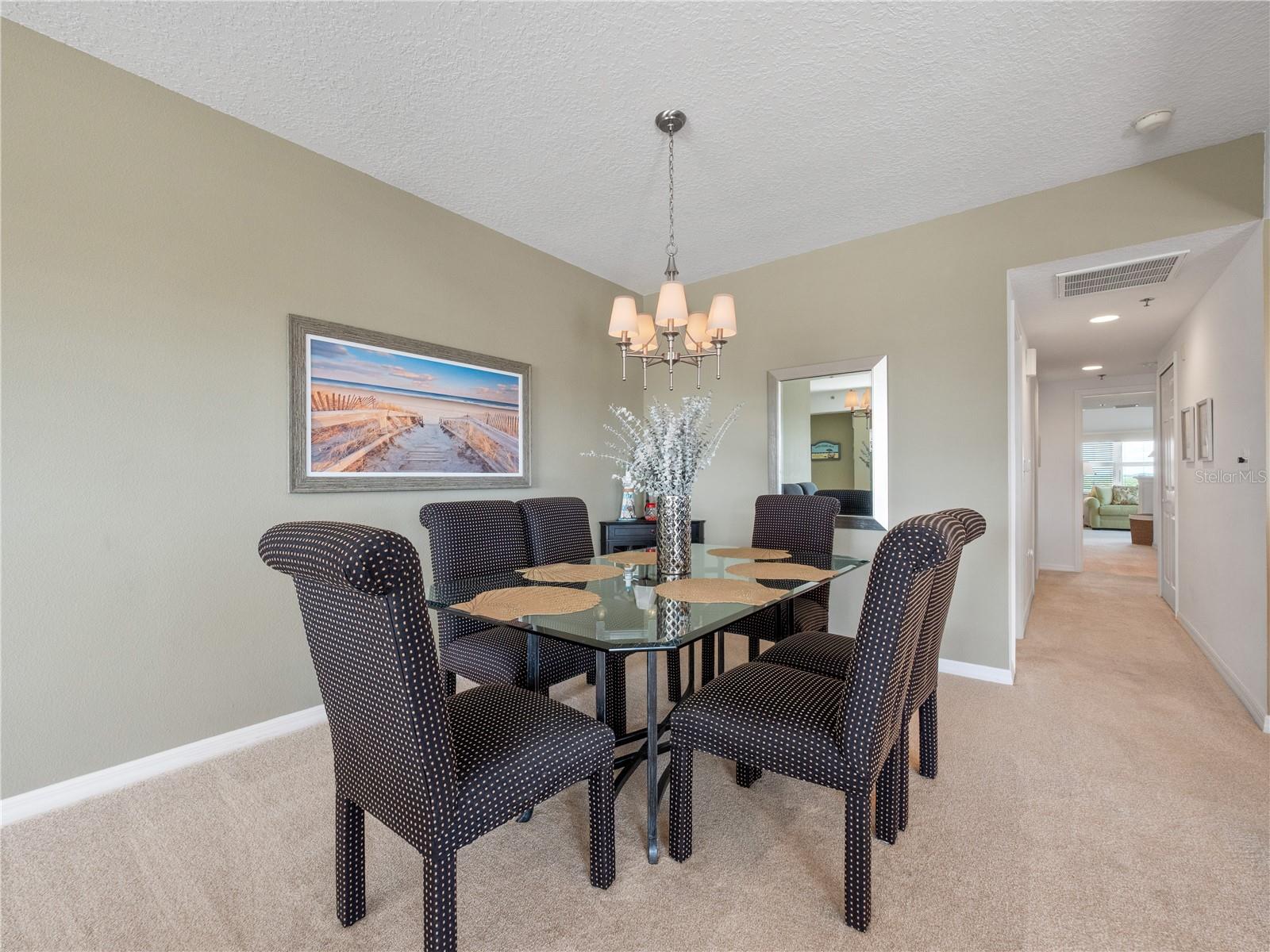 Image 7 of 47 For 5300 Atlantic Avenue 4-407