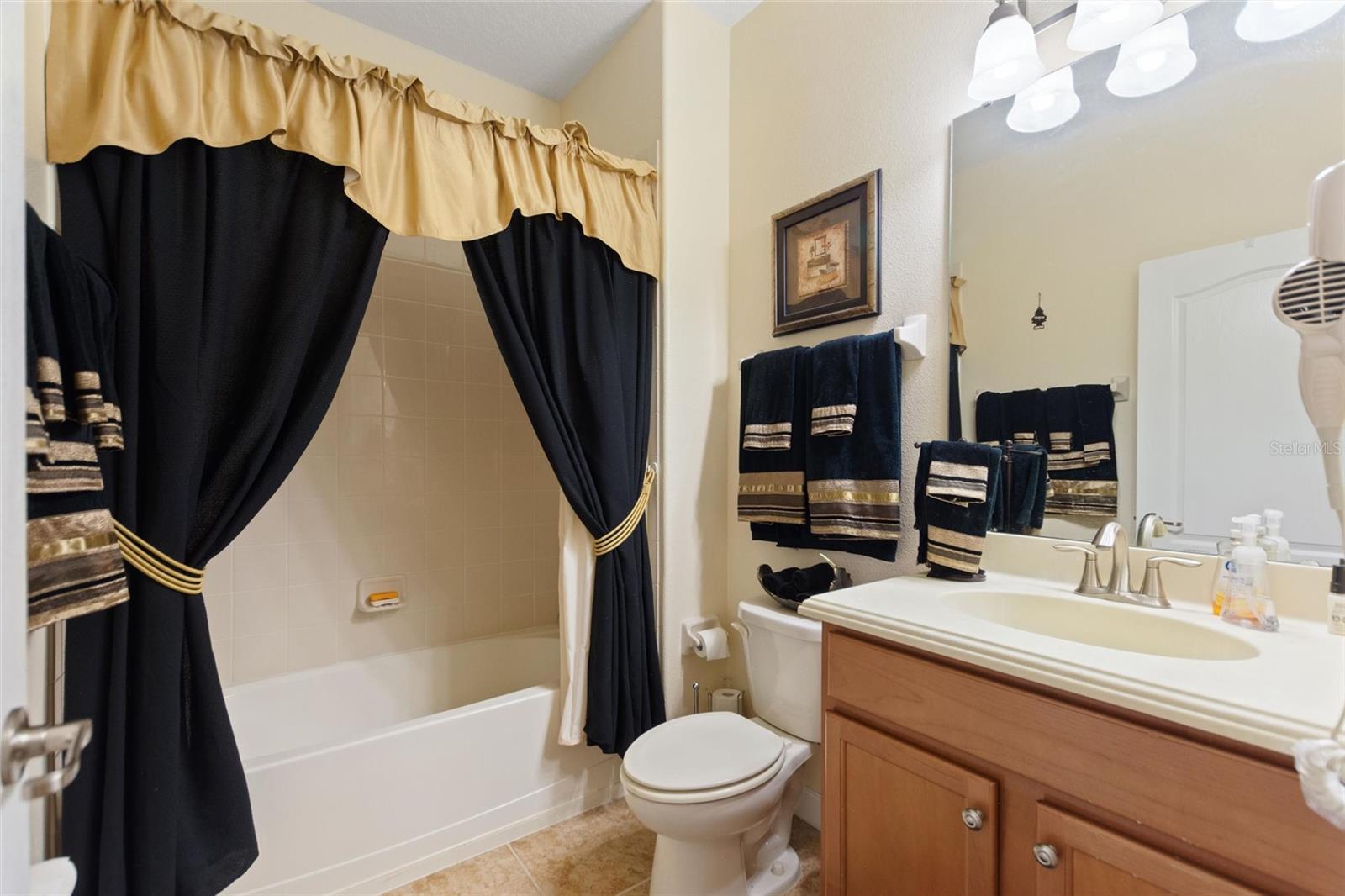 Image 31 of 73 For 1390 Palmetto Dunes Street