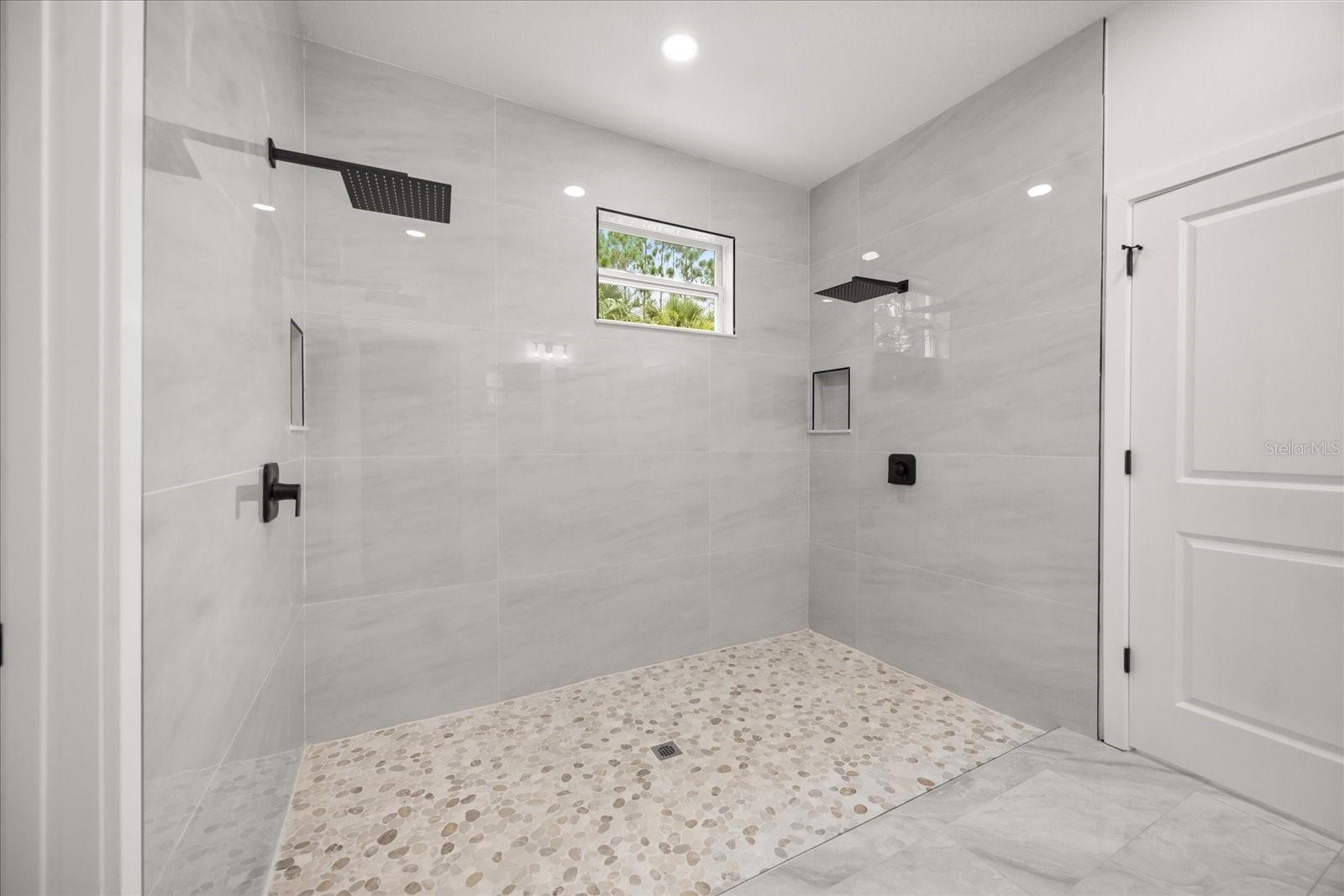 Image 14 of 47 For 589 Lamon Avenue Sw