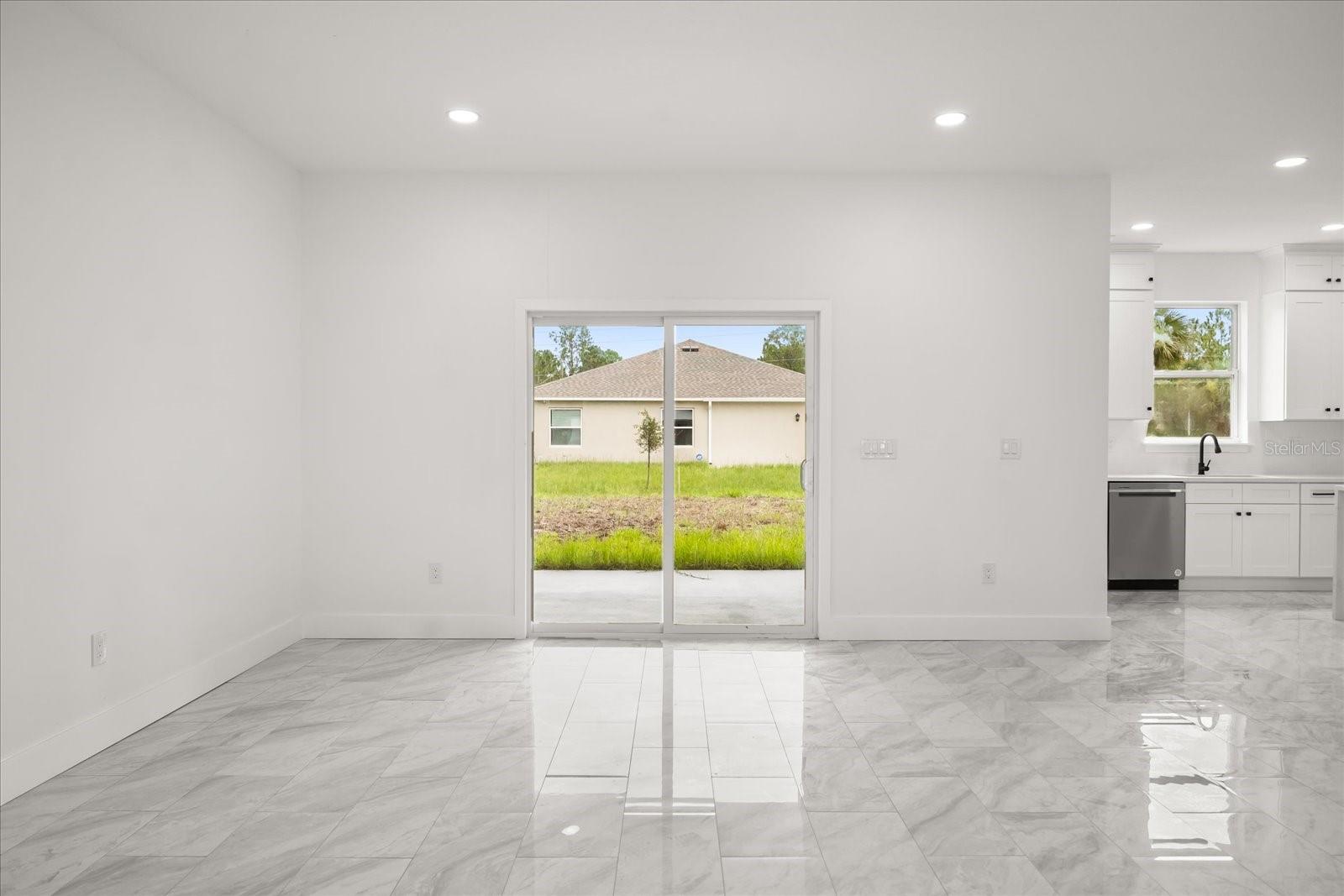 Image 23 of 47 For 589 Lamon Avenue Sw