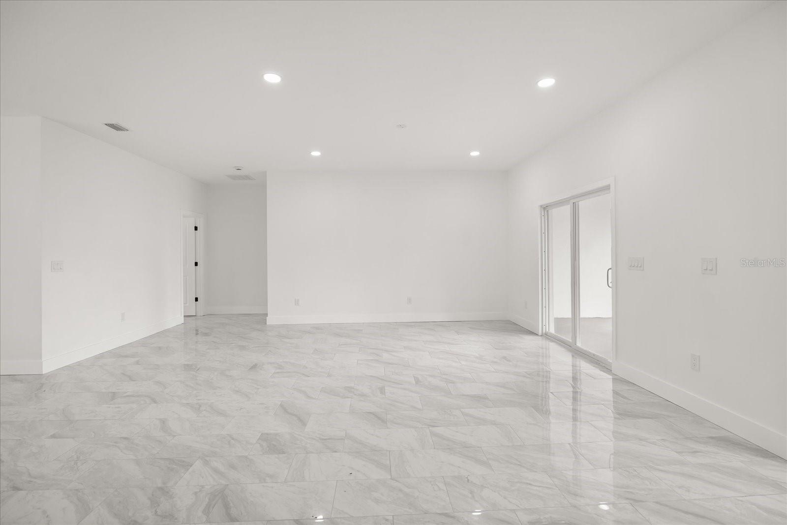 Image 24 of 47 For 589 Lamon Avenue Sw