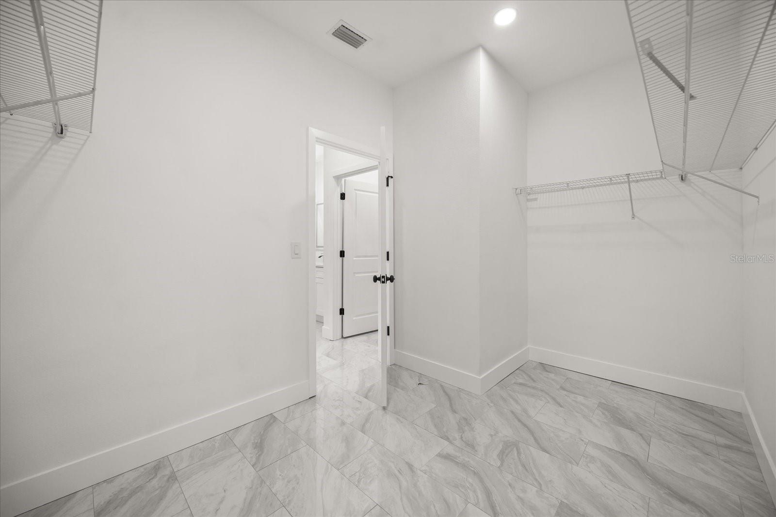 Image 41 of 47 For 589 Lamon Avenue Sw