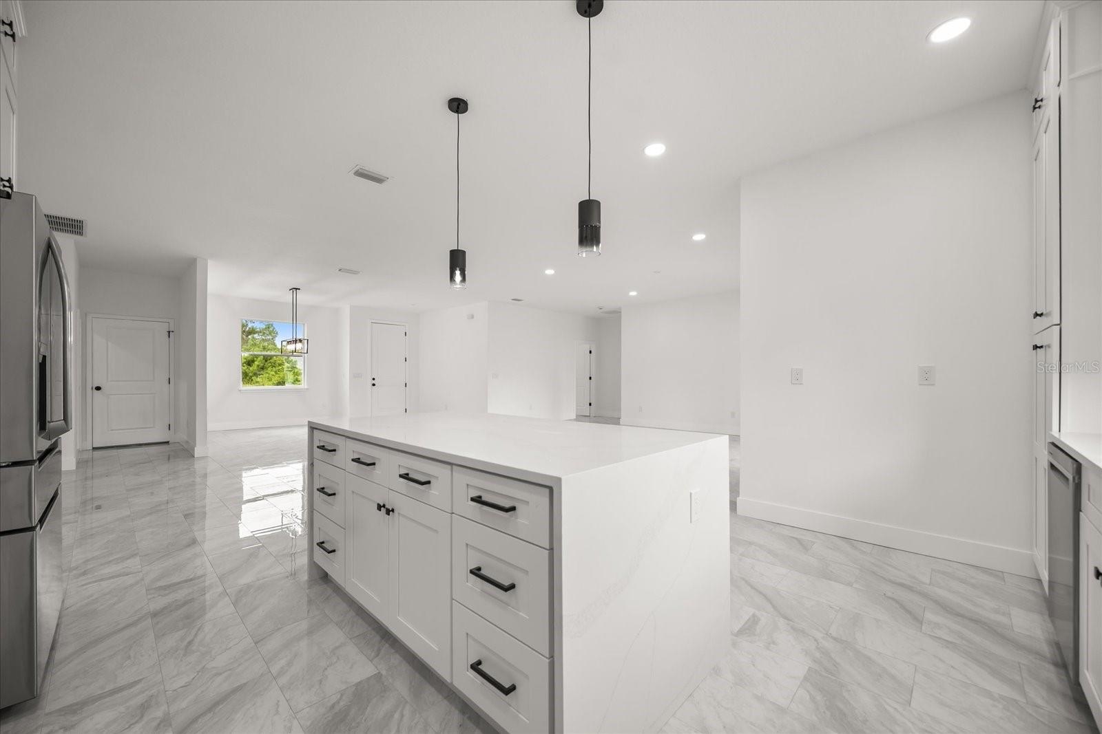 Image 5 of 47 For 589 Lamon Avenue Sw