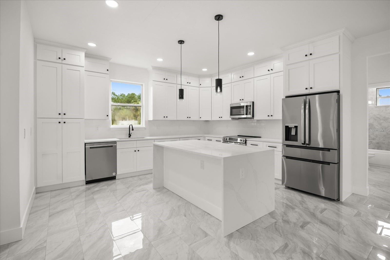 Image 7 of 47 For 589 Lamon Avenue Sw