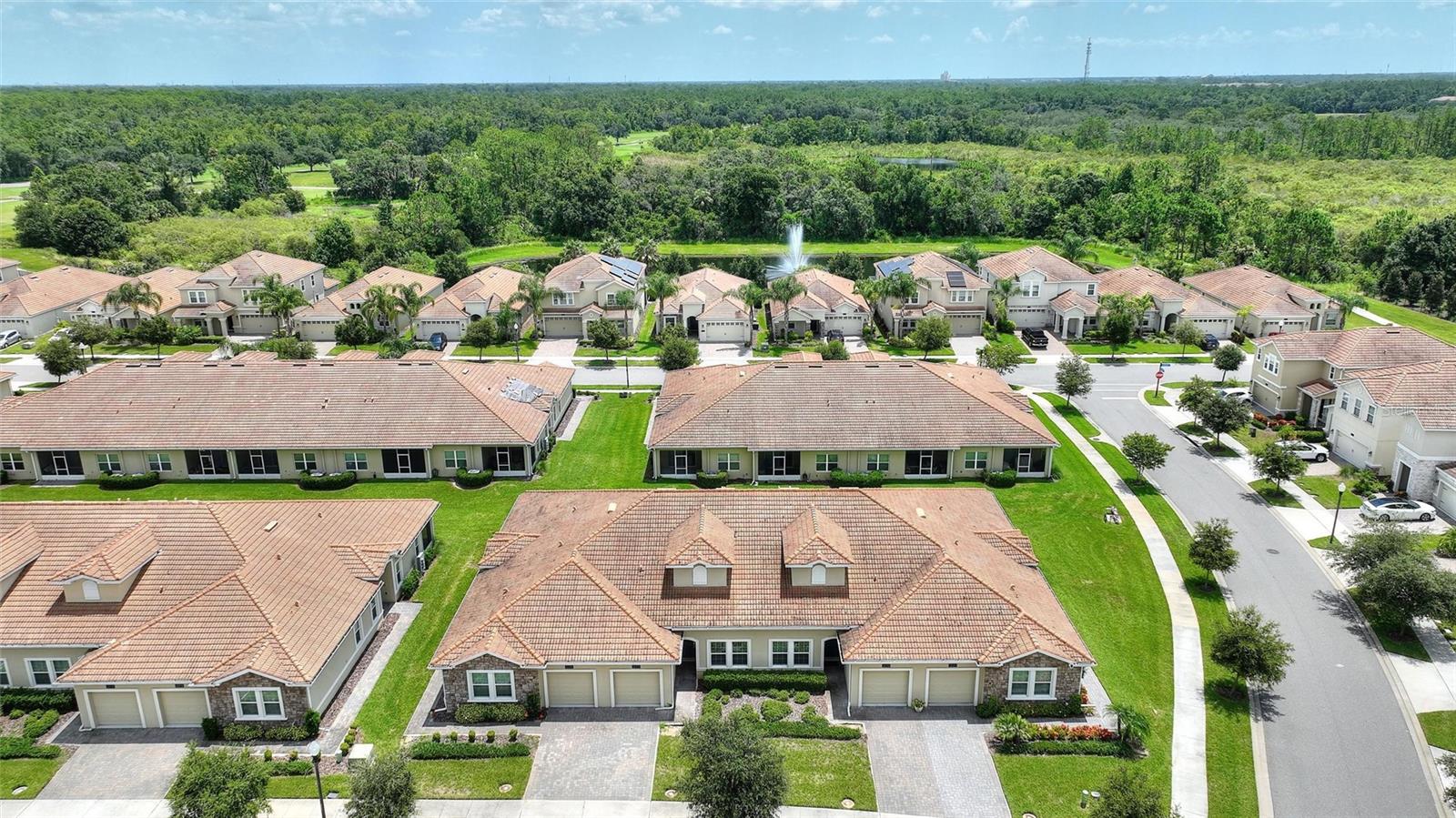 Image 24 of 50 For 1077 Quaker Ridge Ln