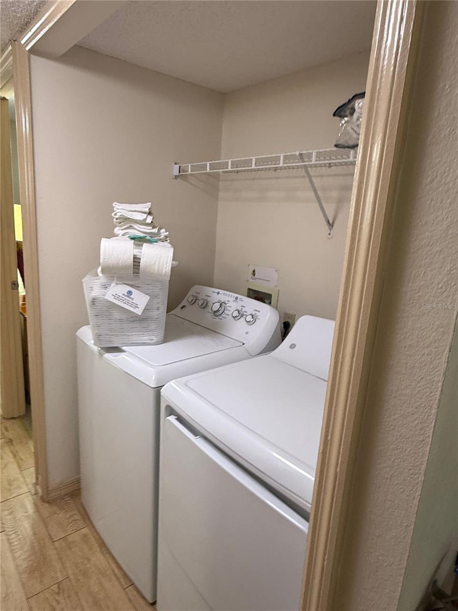 Image 15 of 16 For 2482 Sweetwater Club Circle 87