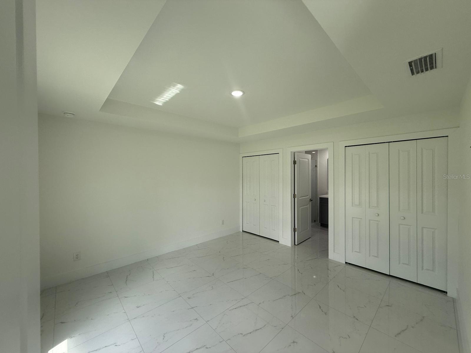 Image 12 of 24 For 322 Mcarthur Boulevard