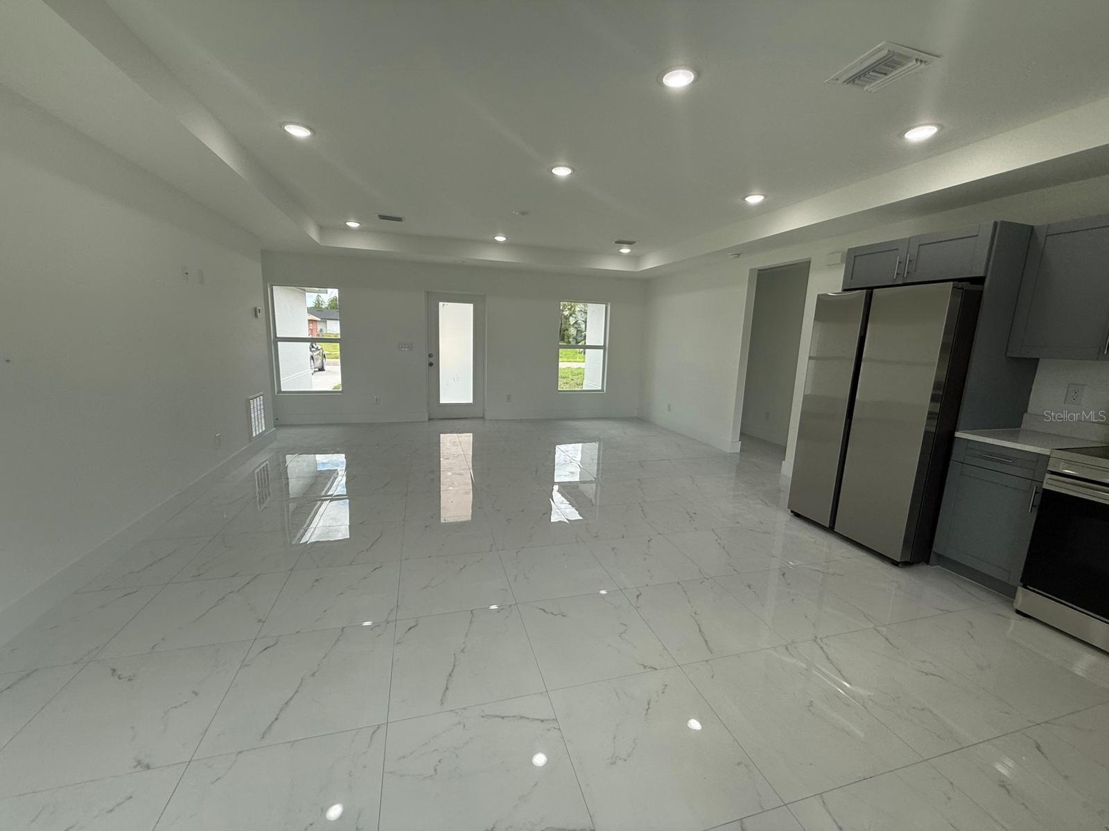 Image 5 of 24 For 322 Mcarthur Boulevard