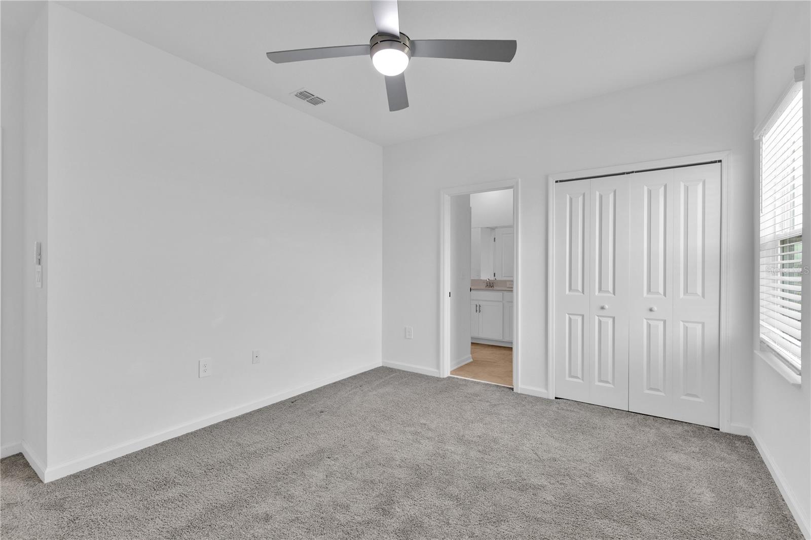 Image 17 of 24 For 6452 Sprucepine Lane
