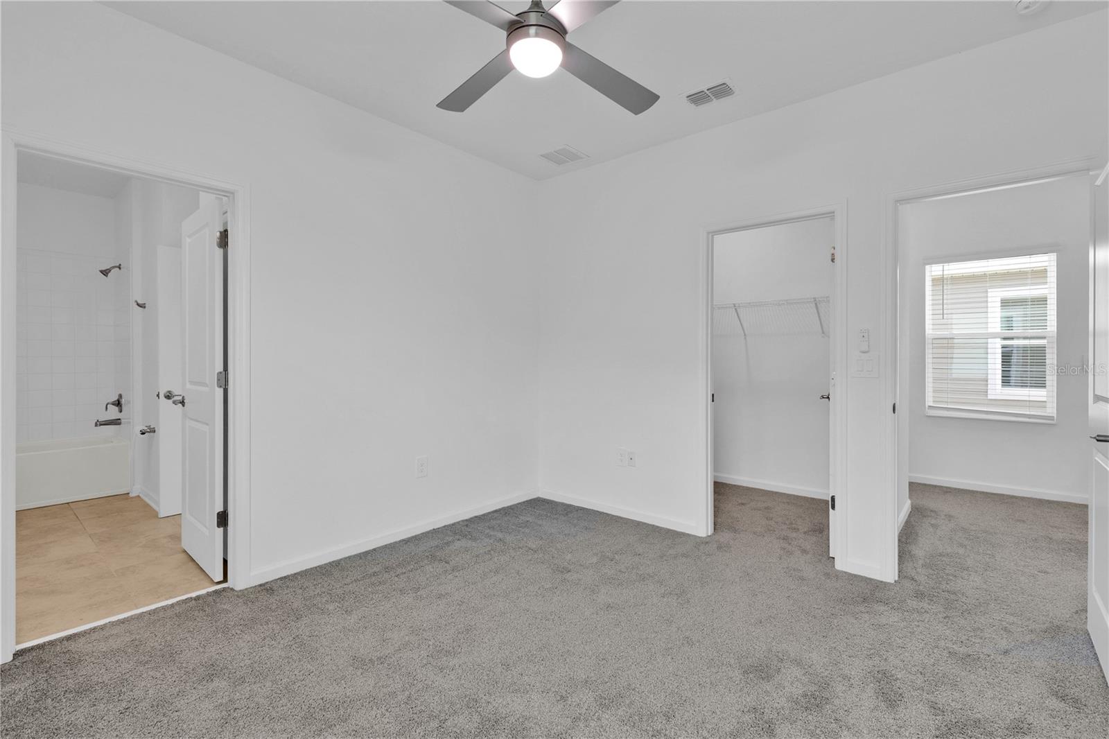 Image 18 of 24 For 6452 Sprucepine Lane